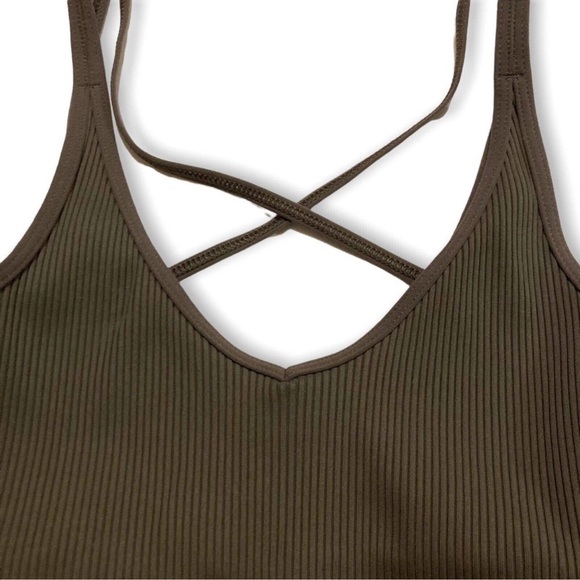 Vuori Rib Crop Tank - Picture 4 of 13
